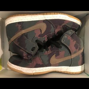 NIKE DUNK HIGH SB FIVEONEO 11M